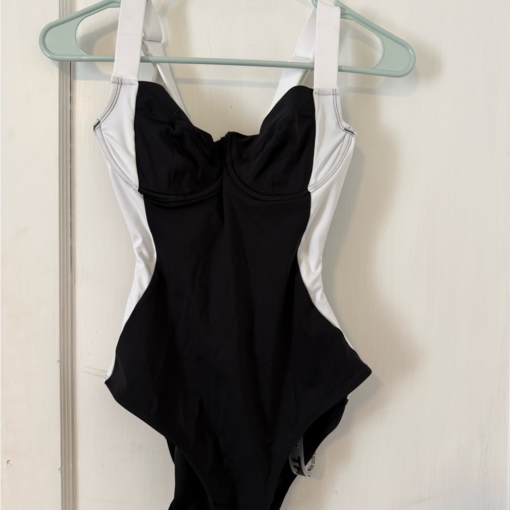 Black and White Lace-Up One-Piece Swimsuit with Contrast Panels - Picture 3 of 4